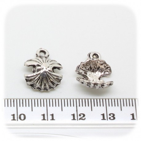 1 PZ - CIONDOLO METALLO CONCHIGLIA - PENDENTE CHARM ARGENTO TIBETANO