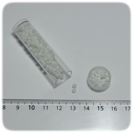 PERLINE INDIANE VETRO CONTERIA 8/0 OPACHE - BIANCO