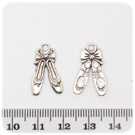1 PZ - CIONDOLO METALLO SCARPETTE - PENDENTE METALLO CHARM ARGENTO TIBETANO