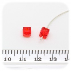30 PZ - PERLE CUBO ROSSO - PERLINE VETRO SFACCETTATE 6 MM