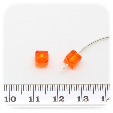 30 PZ - PERLE CUBO ARANCIONE - PERLINE VETRO SFACCETTATE 6 MM